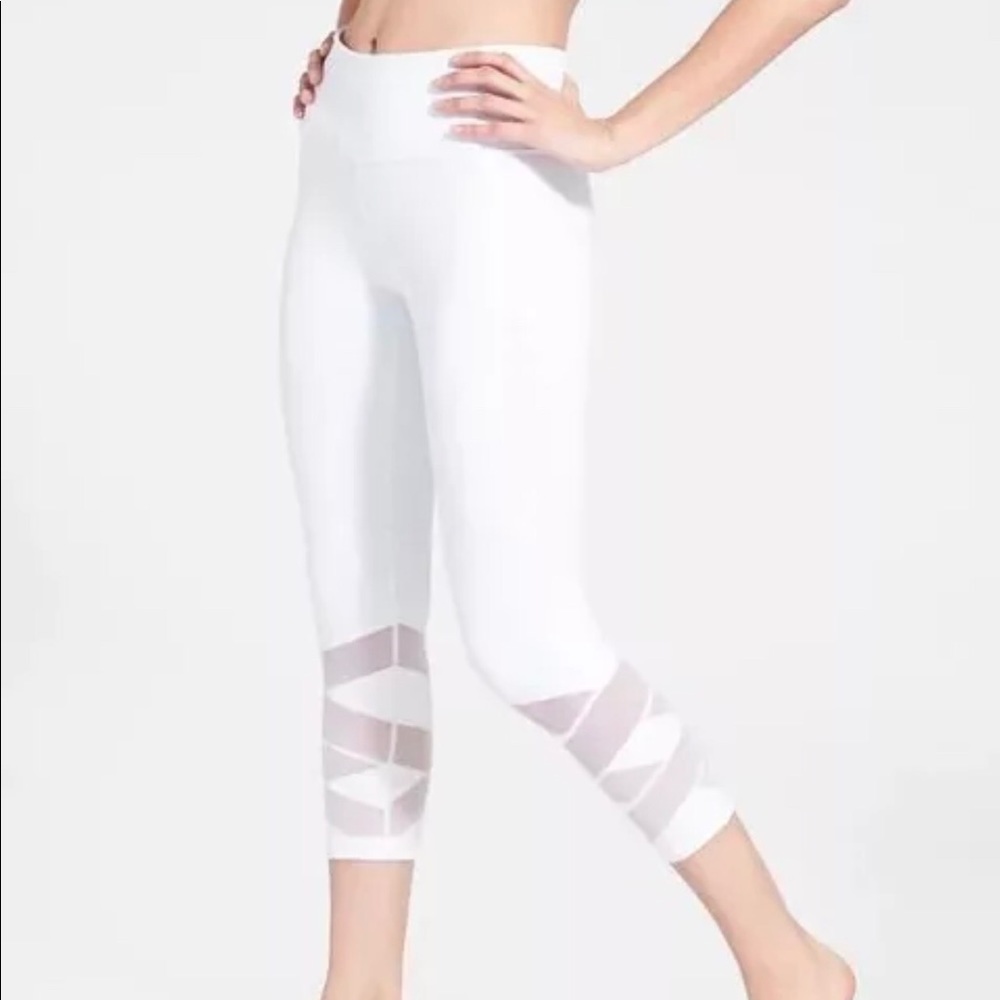 Athleta Pure White Mantra Capri